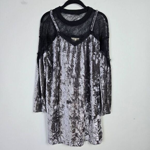 entro Dresses & Skirts - Entro Womens Crushed Velvet Dress Size Small Lace Grey Witchy Whimsigoth NWT